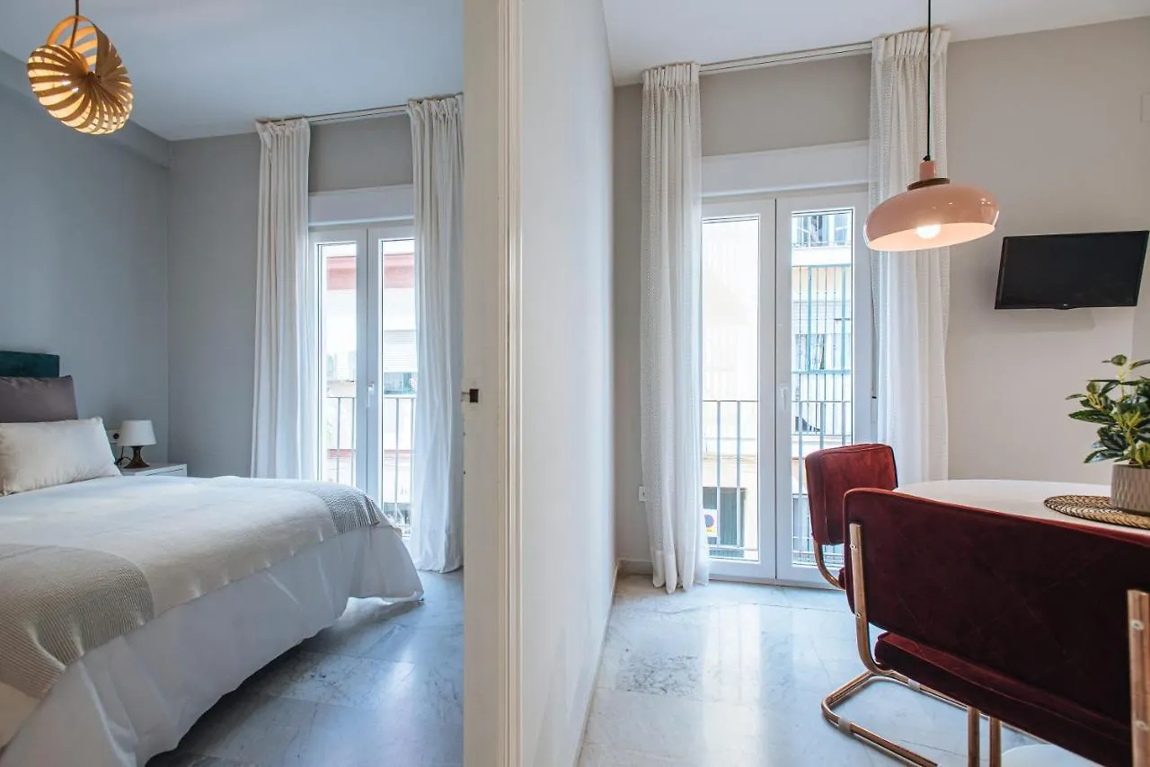 Guadalquivir Terrace Suite Apartments إشبيلية