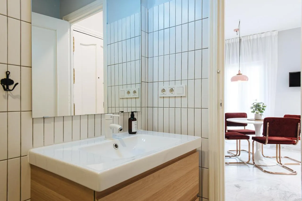 Guadalquivir Terrace Suite Apartments إشبيلية